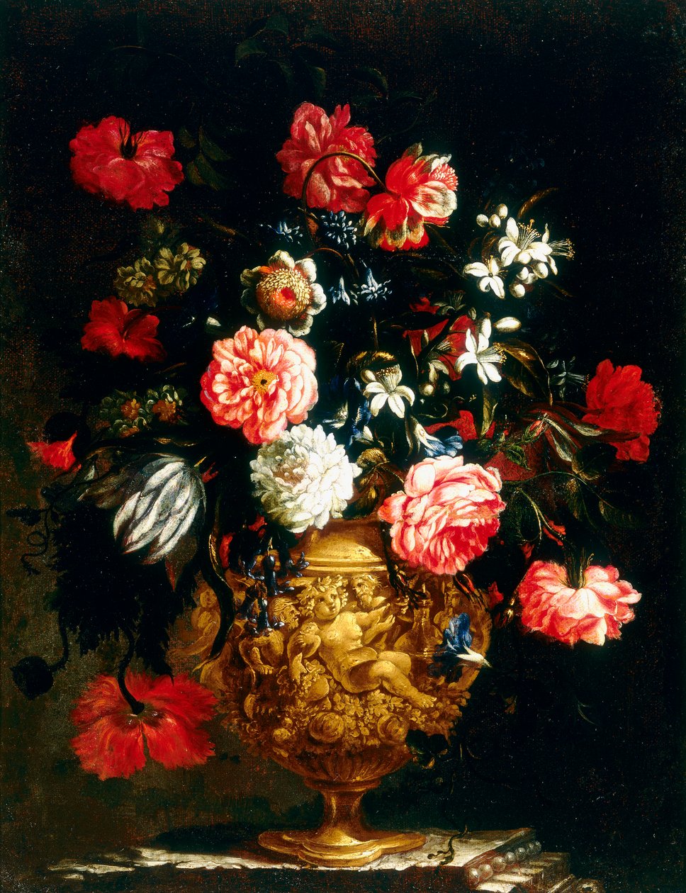 Geprägte Vase mit Blumen, von einem anonymen Maler von Unknown