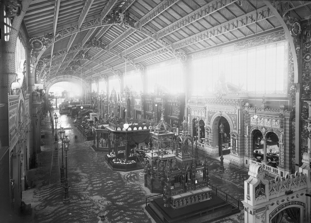 Galerie der verschiedenen Industrien, Weltausstellung, Paris, 1889 von Adolphe Giraudon