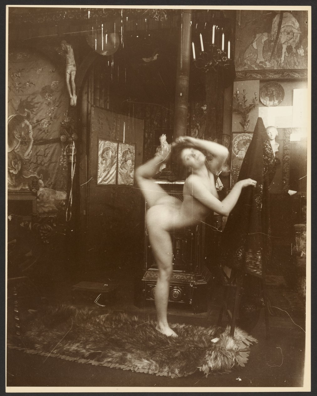 Nacktes weibliches Modell als Ballerina, Paris von Alphonse Maria Mucha