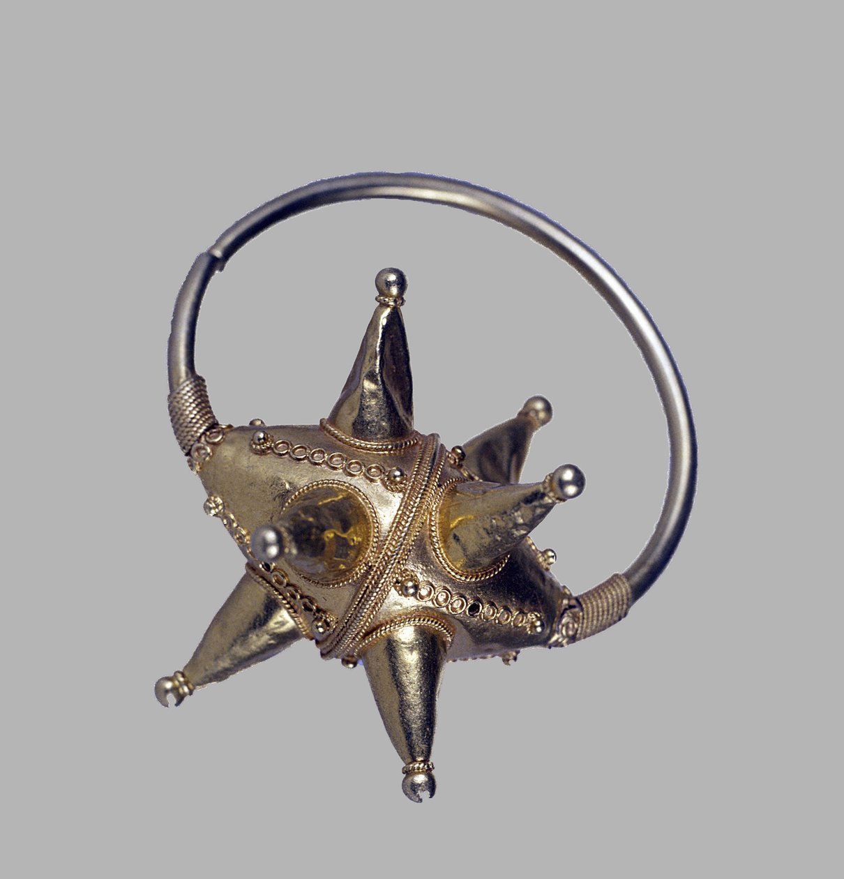 Goldanhänger Kolt, 11.-12. Jahrhundert von Ancient Russian Art