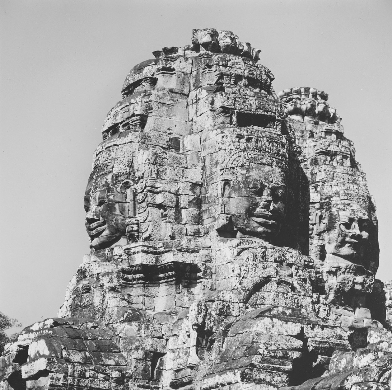 Ansicht eines der Türme, Tempel von Bayon von Cambodian School