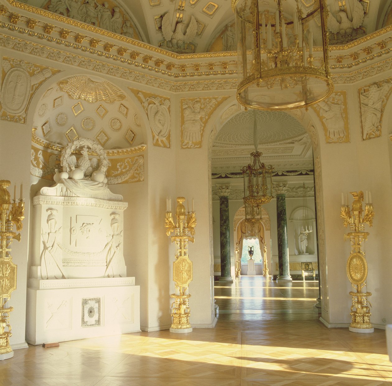 Der Kriegssalon von Charles Cameron