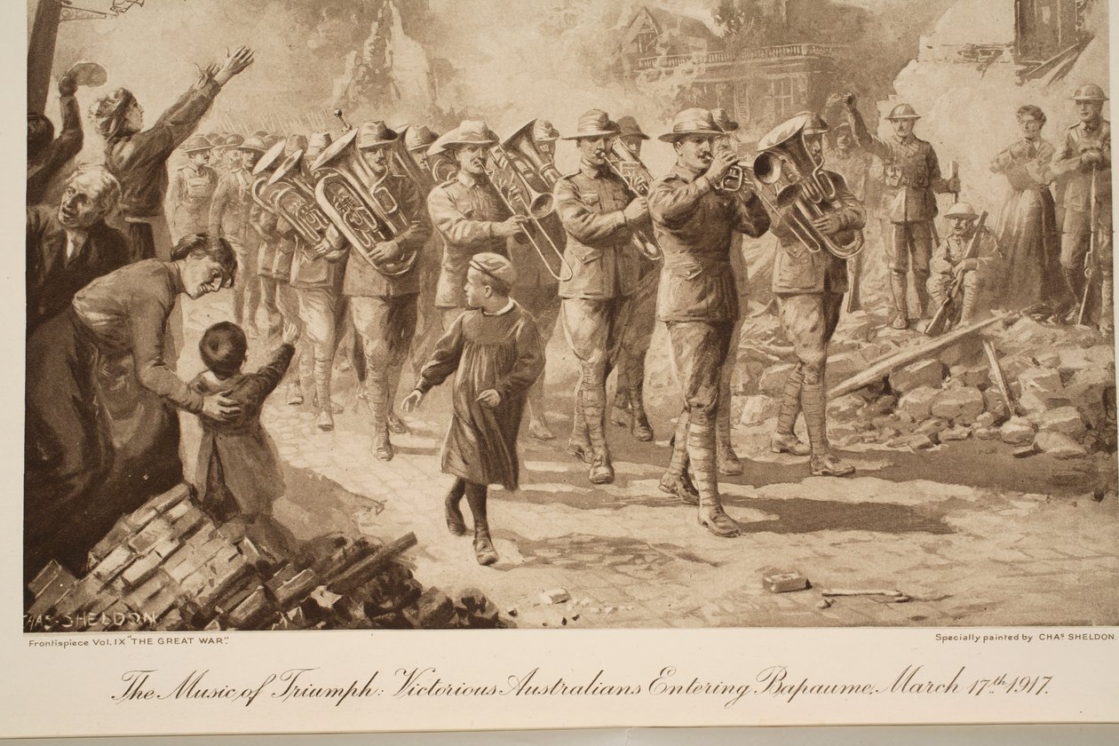 Die Musik des Triumphs: Siegreiche Australier betreten Bapaume, 17. März 1917, 1917-19 von Charles Mills Sheldon