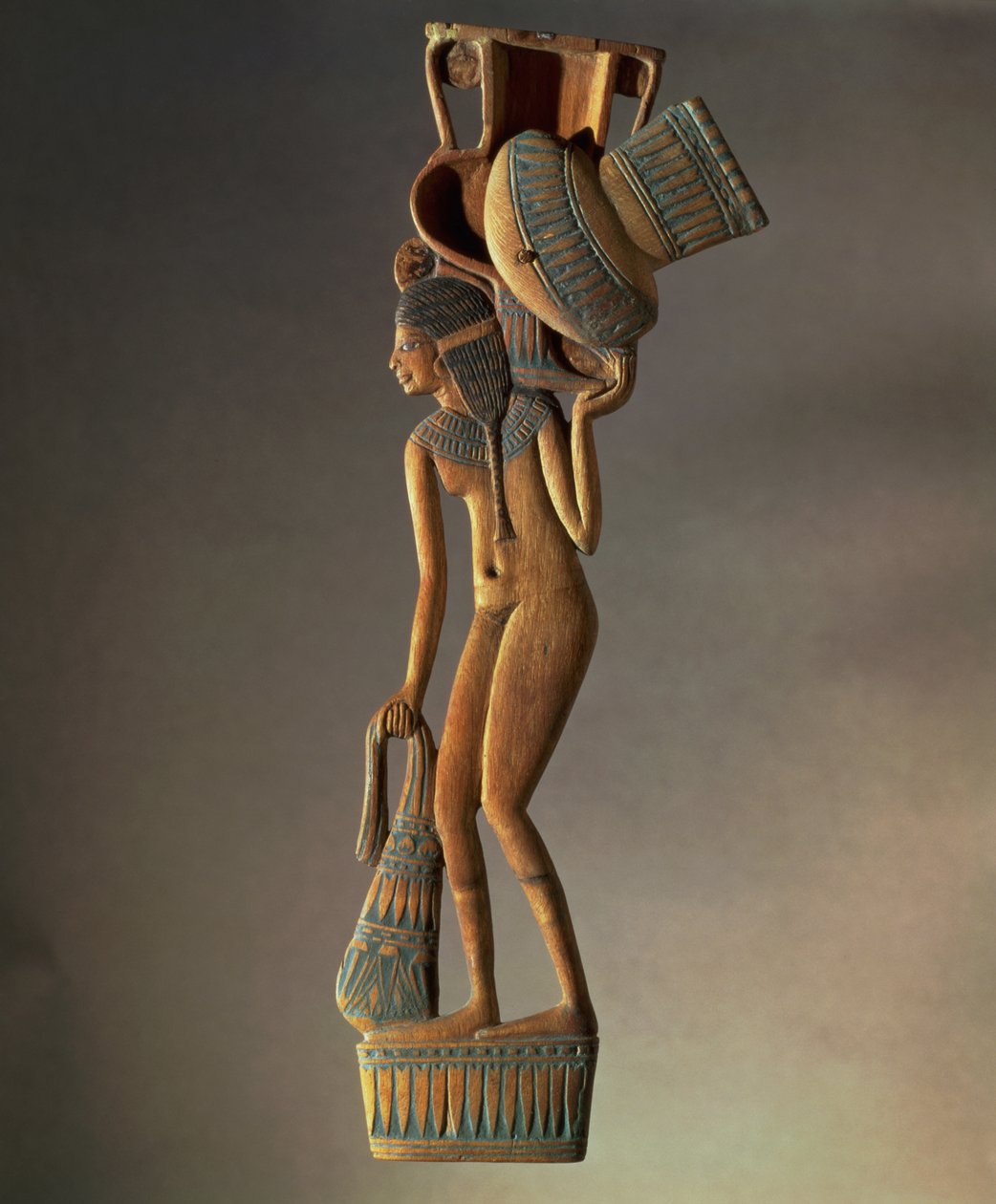 Löffel mit einem flachen Griff in Form eines Mädchens, das ein Gefäß trägt, das die Schale bildet, Neues Reich von Egyptian 18th Dynasty