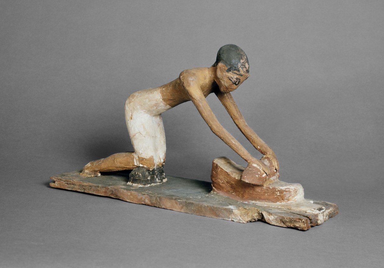 Modell einer Frau, die Korn mahlt, Ägyptisch, gefunden in Sidmant von Egyptian 6th Dynasty