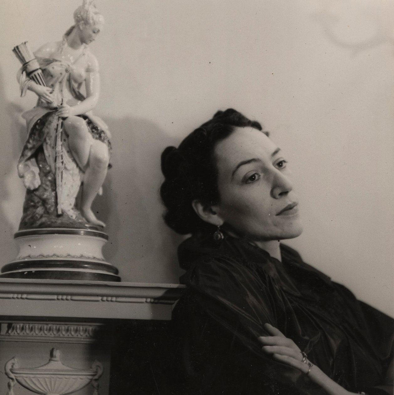 Doris Langley Moore, 1940er Jahre von English Photographer