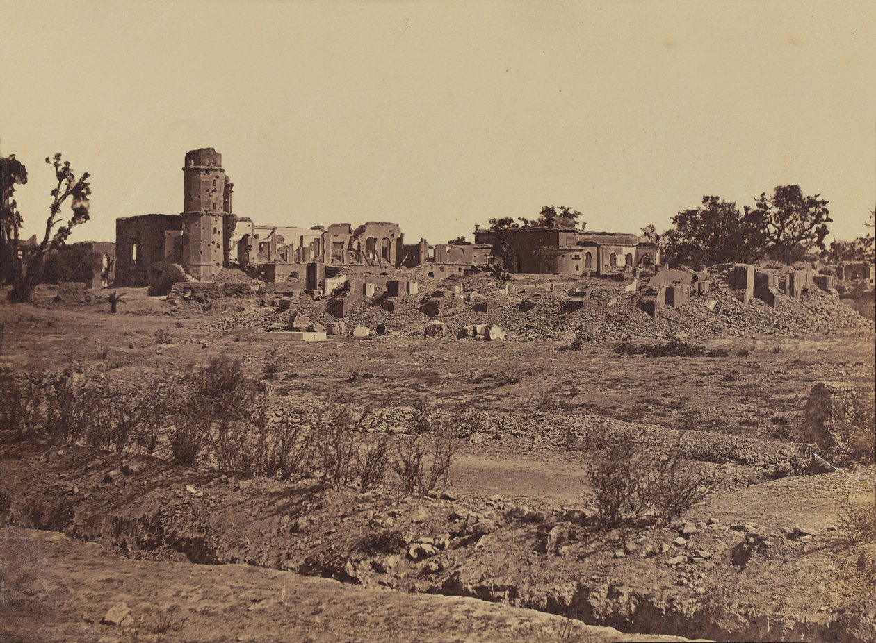 Friedhof bei einer Residenz in Lucknow, ca. 1858 (Sepia-Foto) von English Photographer