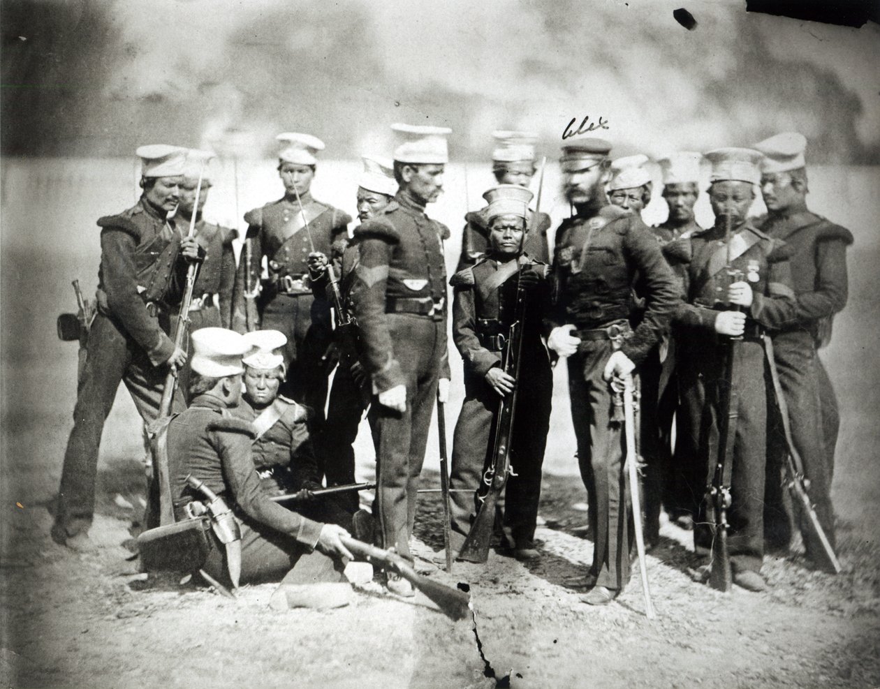 New Nusseeree Rifle Battalion und Major A. Bagot, 1857 von English Photographer