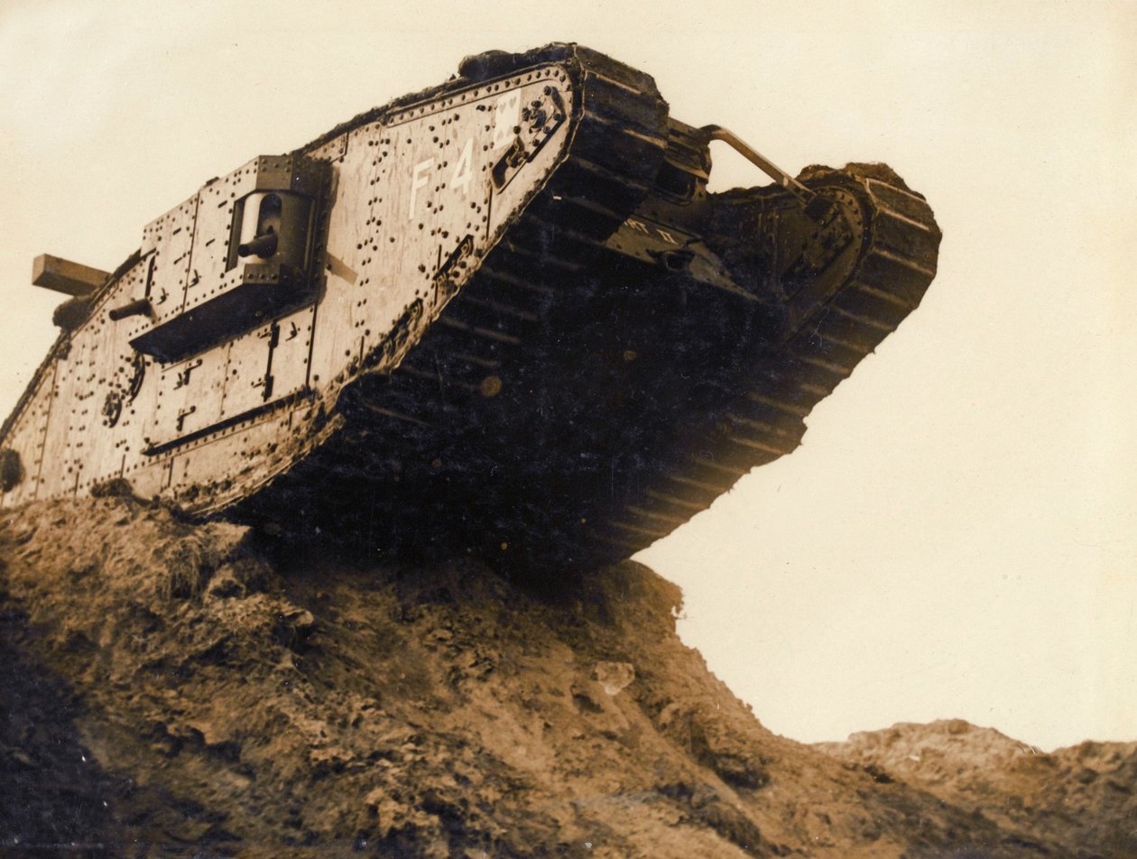 Panzer, 1916-17 von English Photographer