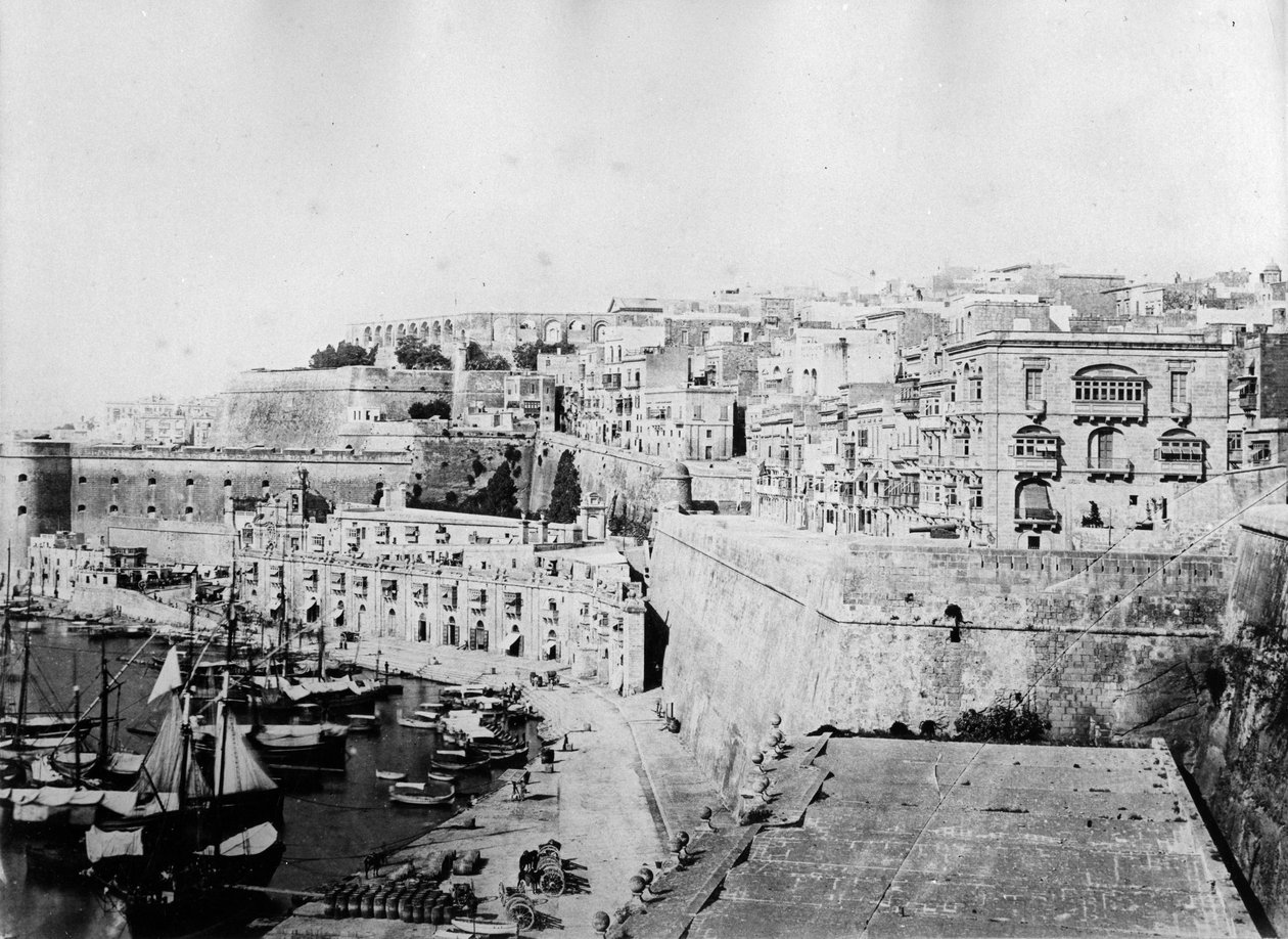 Valetta von Lower Baracca, Malta, ca. 1880-83 von English Photographer