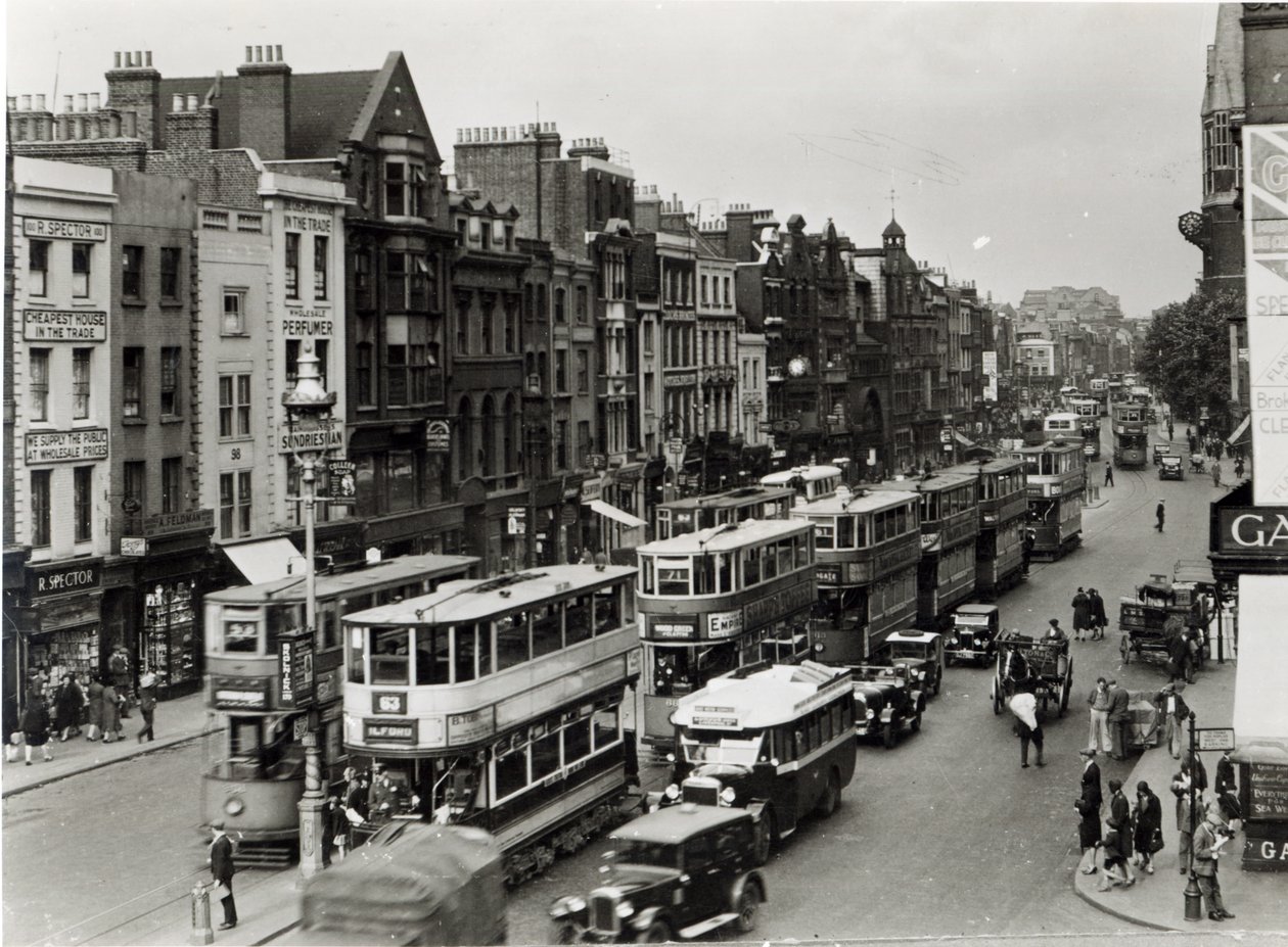 Whitechapel High Street, London, ca. 1930 von English Photographer