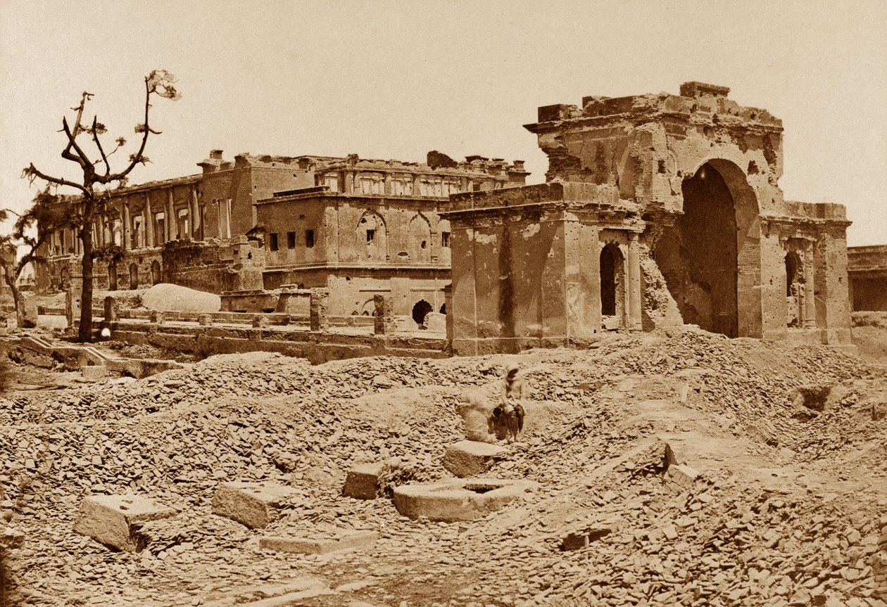 Tor und Bankettsaal, Lucknow von Felice Beato