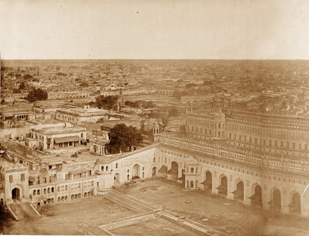 Panorama von MachiBoran, Lucknow von Felice Beato