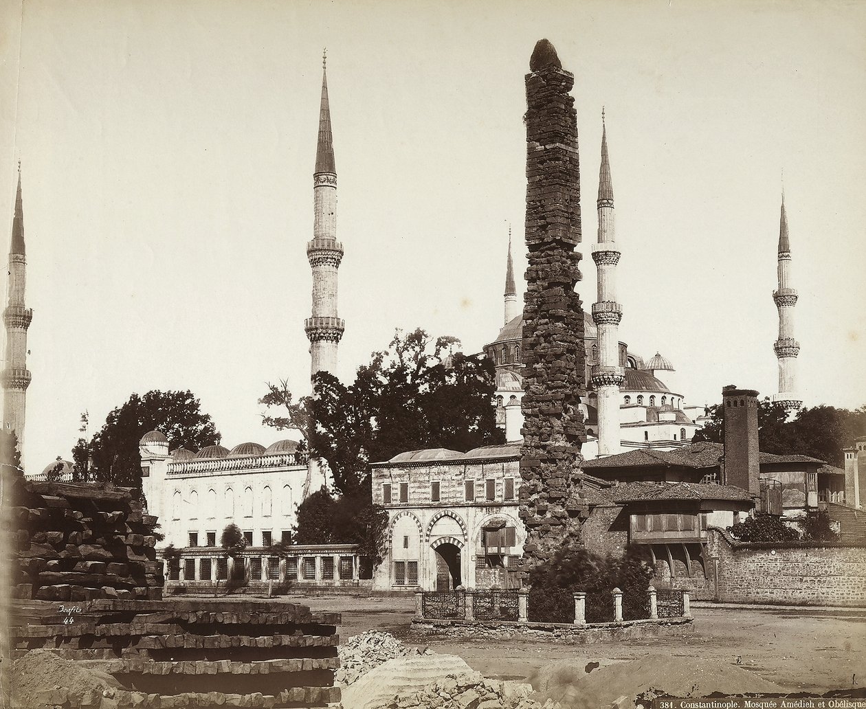 Moschee von Amedieh und Obelisk in Konstantinopel von Félix Bonfils