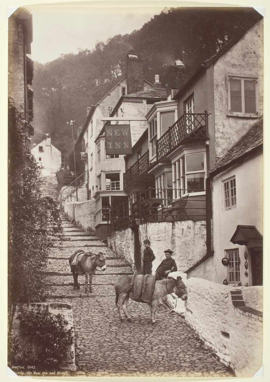 Clovelly, das Neue Gasthaus und die Straße von Francis Bedford