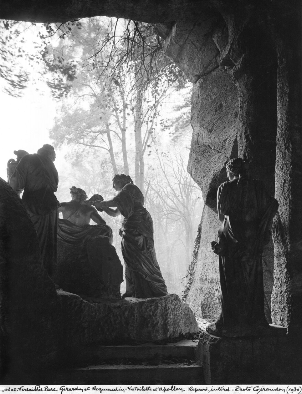 Apollo wird von den Nymphen im Bosquet der Bäder des Apollo gepflegt, vorgesehen für die Grotte der Thetis, ausgeführt mit der Hilfe von Thomas Regnaudin (1622-1706) 1666-75 von Francois Girardon