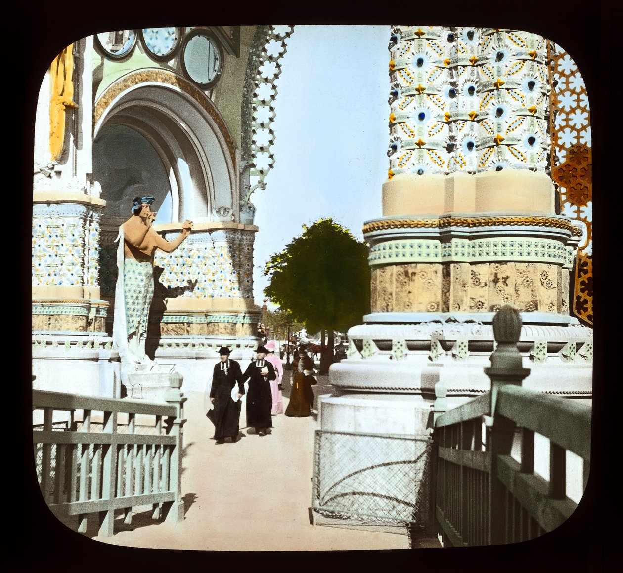 Pariser Weltausstellung: Place de la Concorde, Eingangstor, 1900 von French Photographer