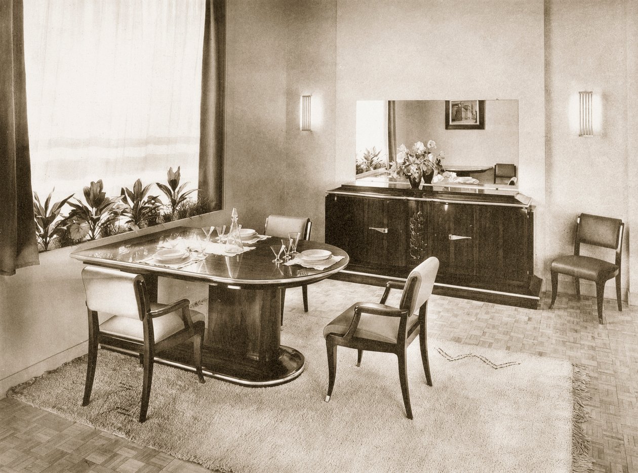 Esszimmer aus Ensembles Mobiliers, veröffentlicht 1937 von French Photographer