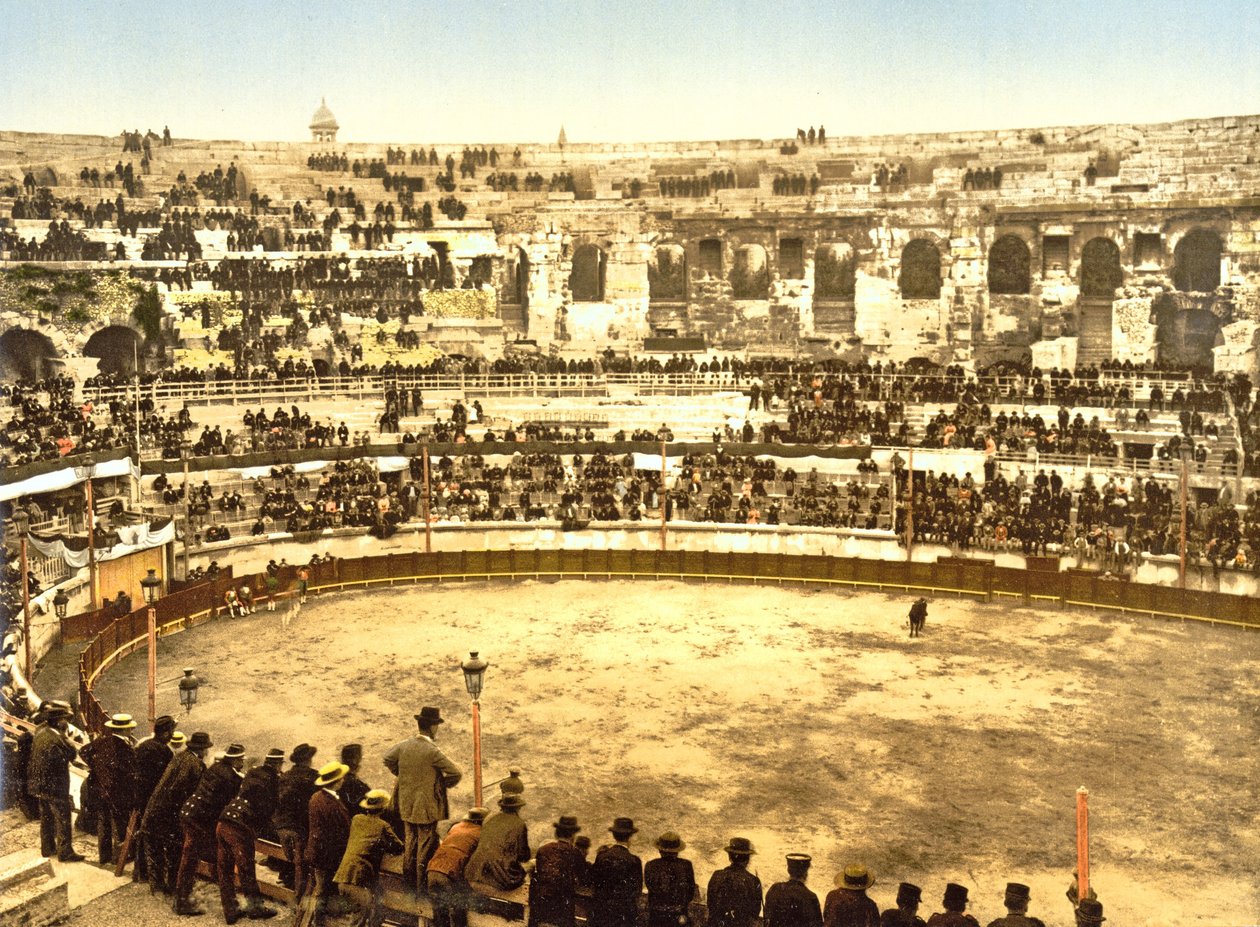 Im Amphitheater von Nîmes von French Photographer
