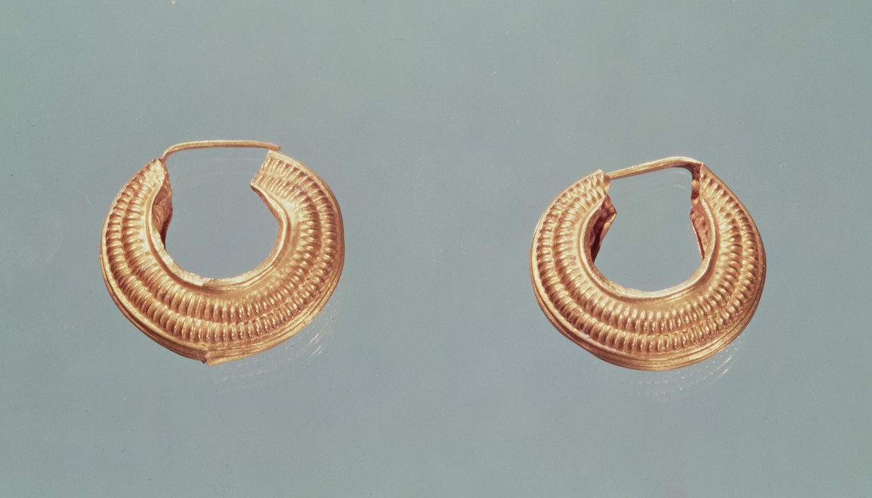 Paar Ohrringe, aus Saint-Jean-de-Tourbe, Tene I, ca. 475-0 v. Chr. (Gold) von Gaulish