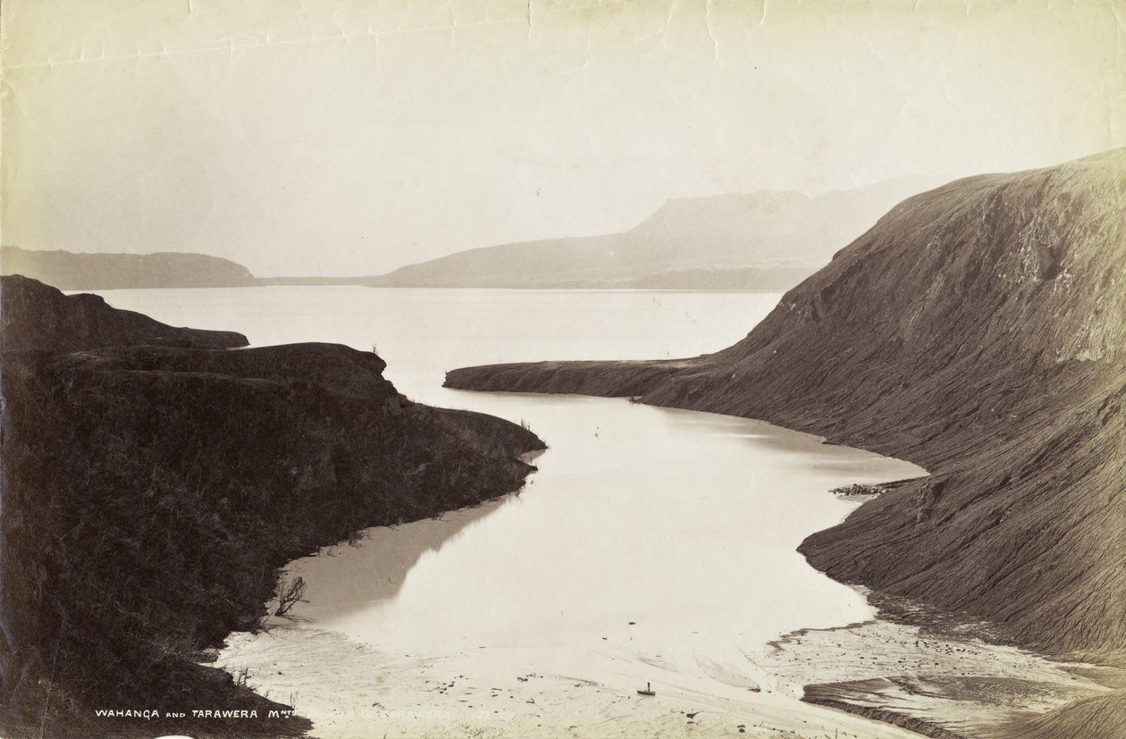 Wahanga- und Tarawera-Berge, vom Lake Tarawera, Oktober 1886 von George Dobson Valentine