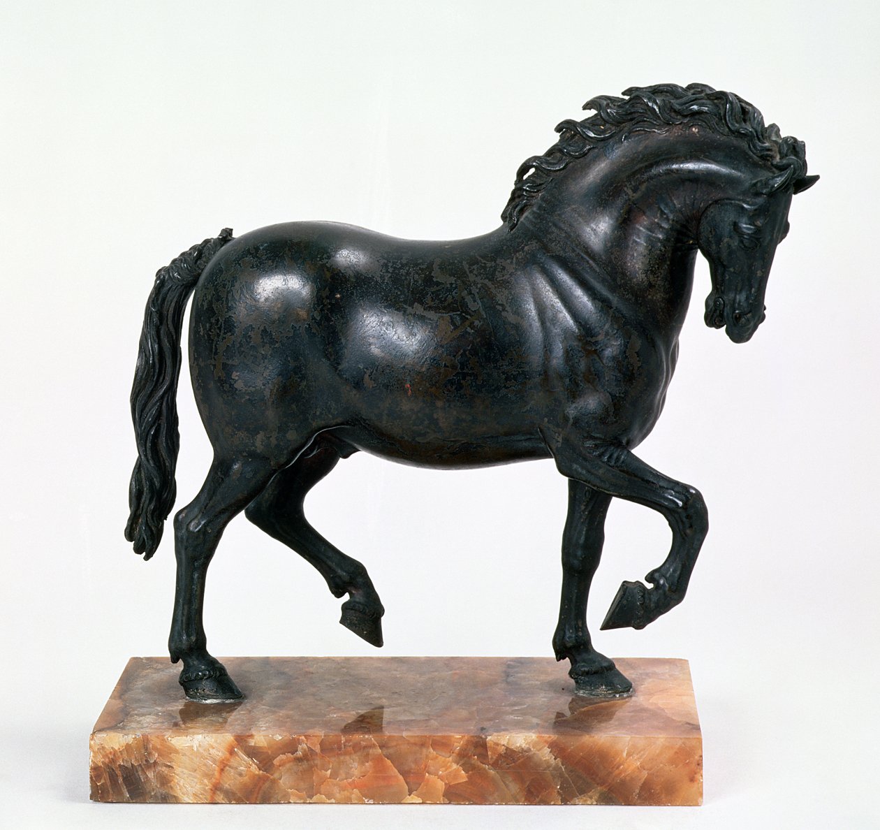 Gehendes Pferd von Giambologna