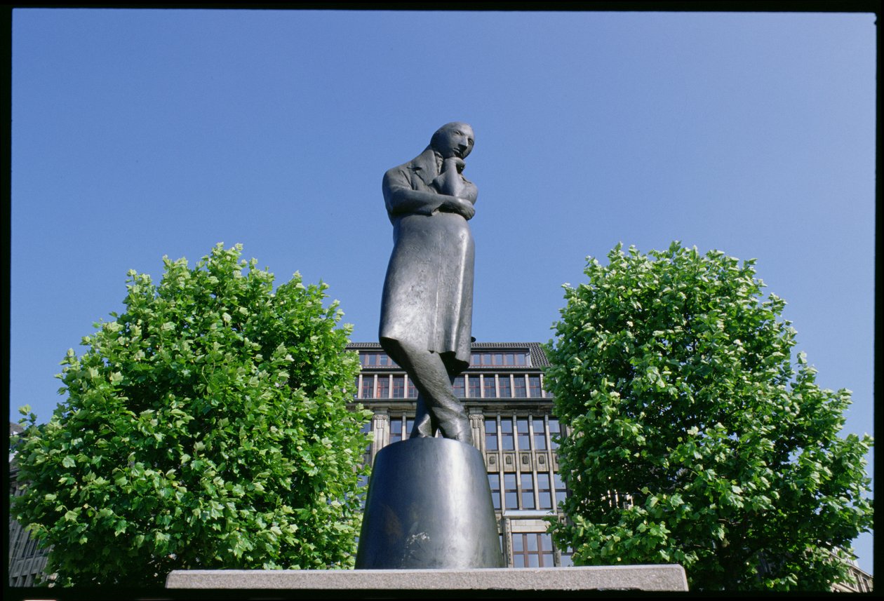 Denkmal für Heinrich Heine (1797-1856) 1926-33 von Hugo Lederer