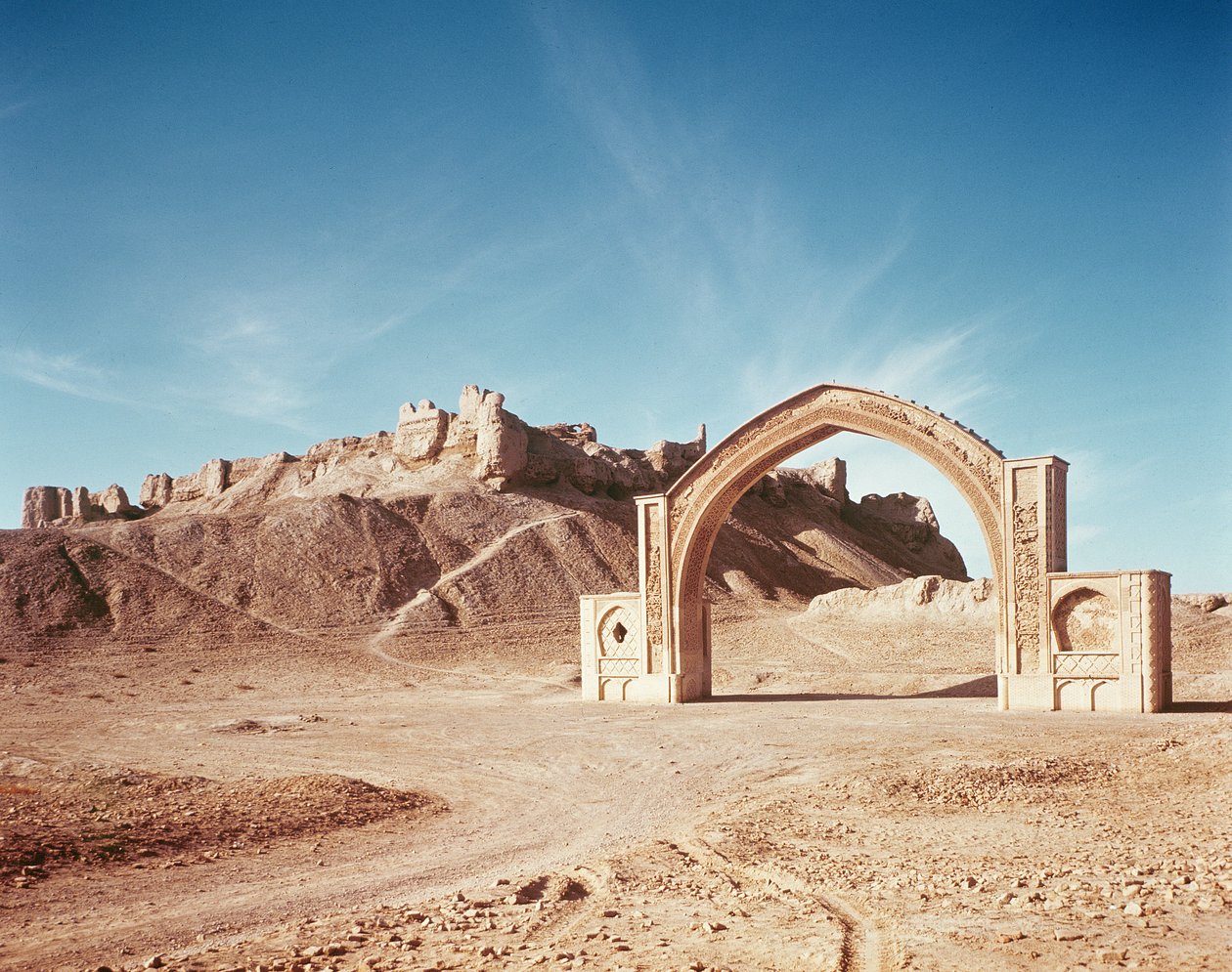 Die Qalai Bost, ca. 962-1186 von Islamic School