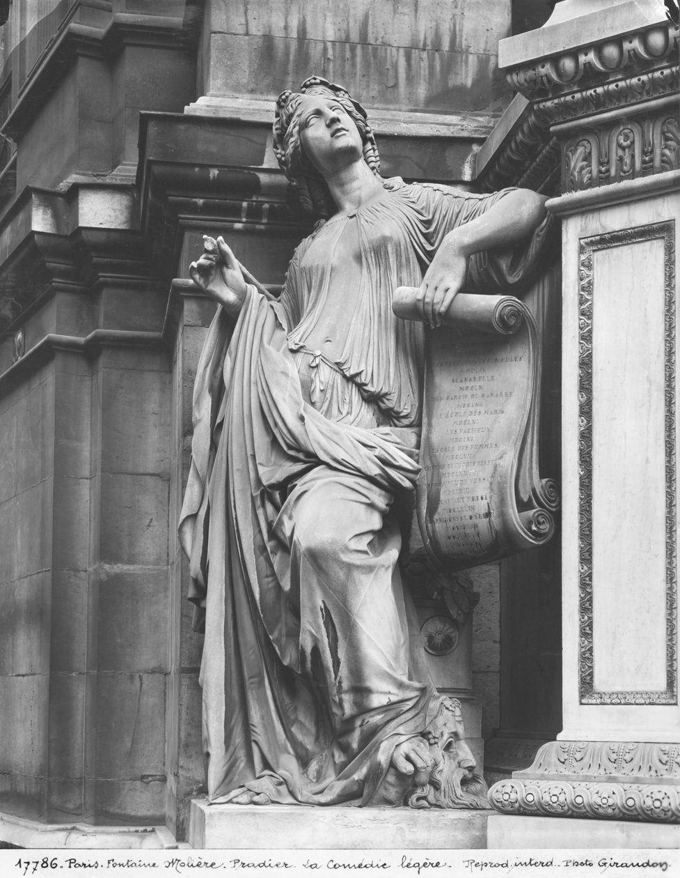 Moliere-Brunnen, Leichte Komödie, 1844 (Marmor) (Detail) von James Pradier