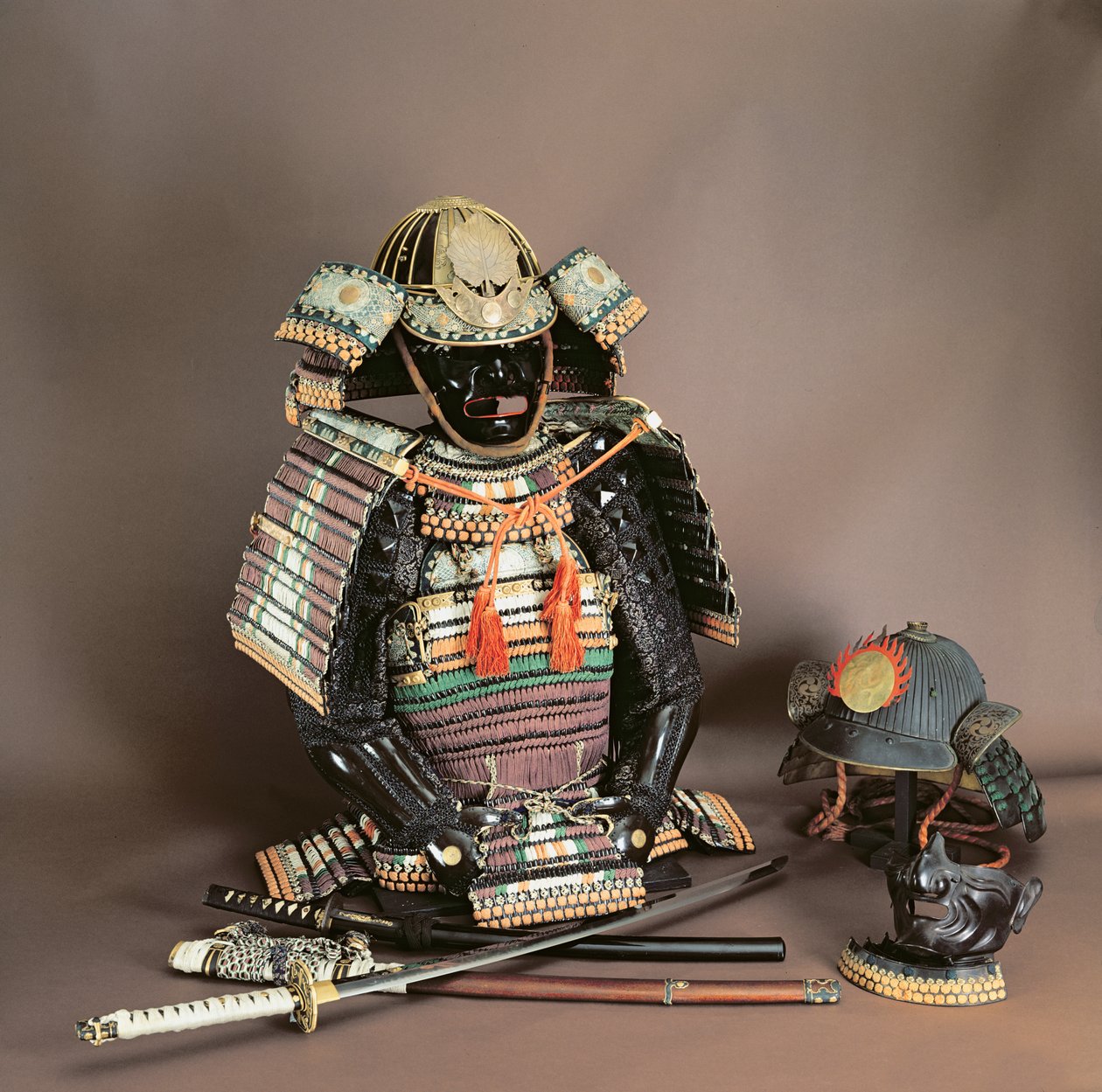 Samurai-Rüstung, Muromachi-Periode (1333-1571) ca. 1384 von Japanese School