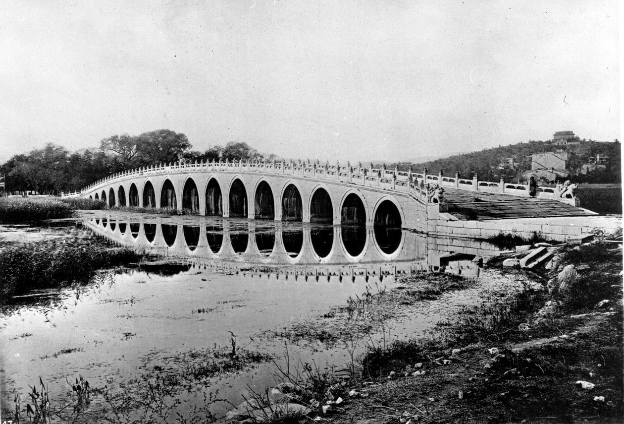 China, Brücke, um 1870 (Foto) von John Thomson