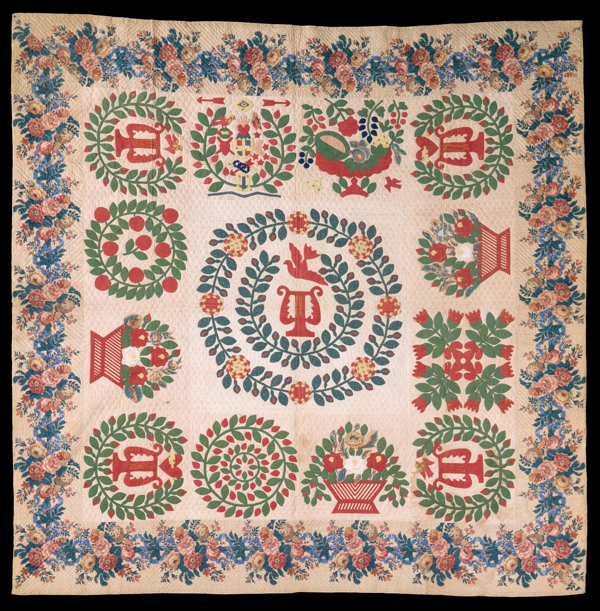 Odd Fellows Applique Album Quilt, um 1850 von Mary Ann McCue