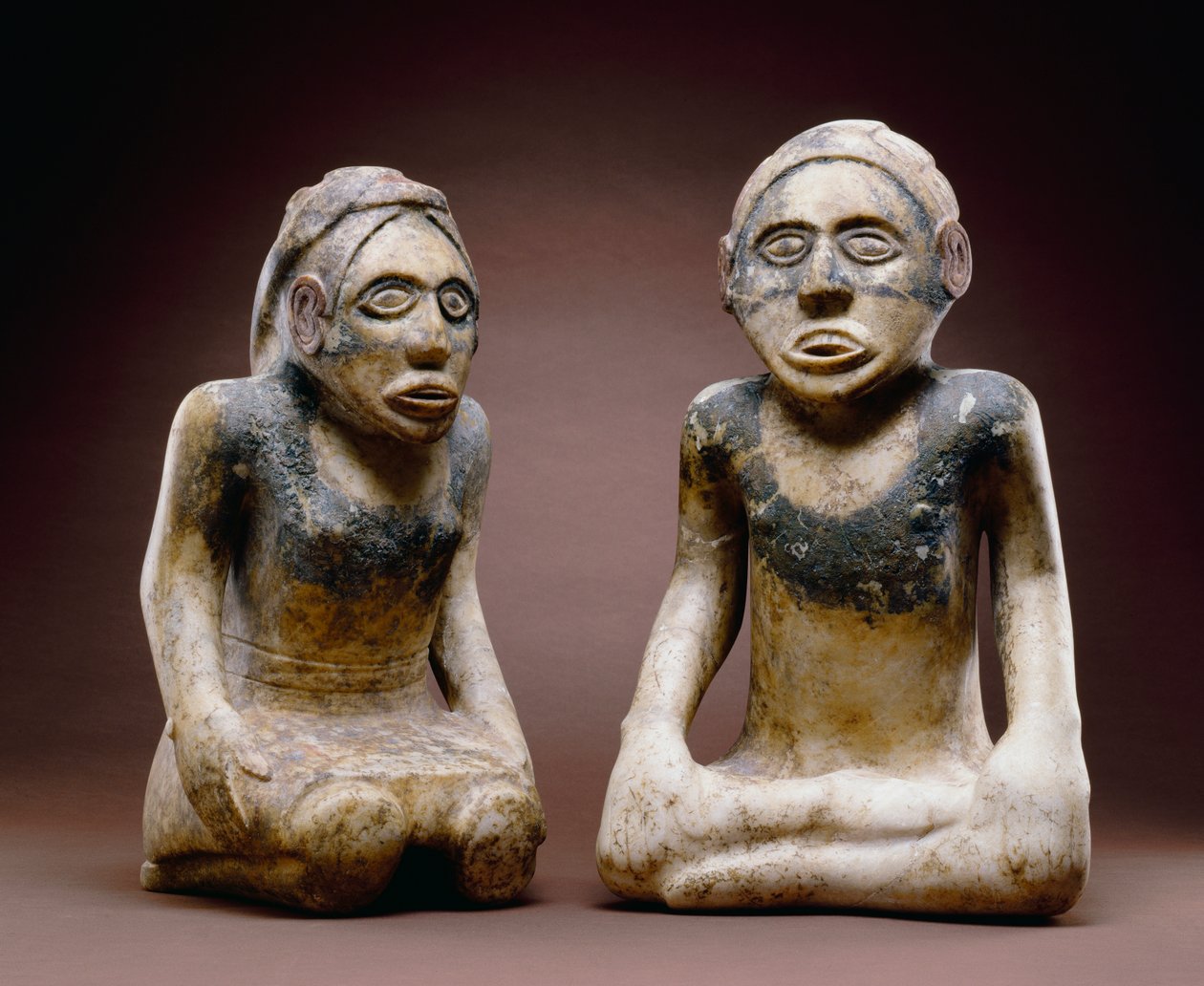 Sitzende männliche und weibliche Figuren, Etowah, 1200-1450 von Mississippian culture