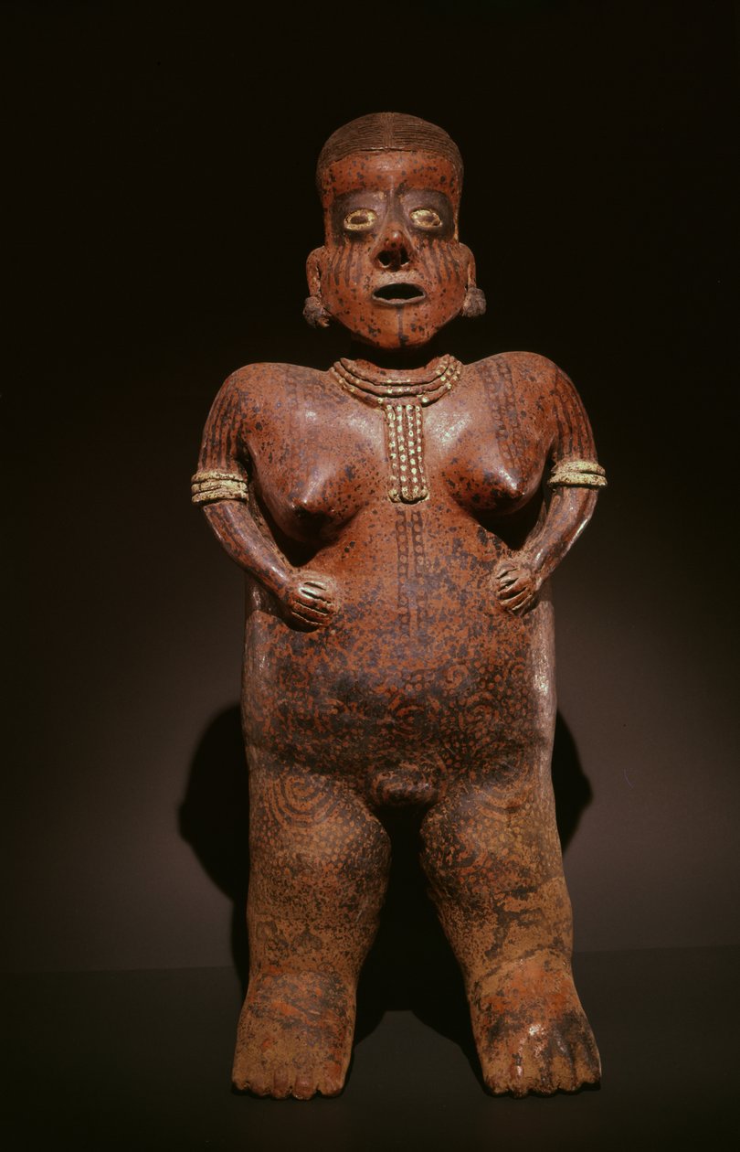 Figurine, die eine aufwendig bemalte Frau darstellt von Nayarit