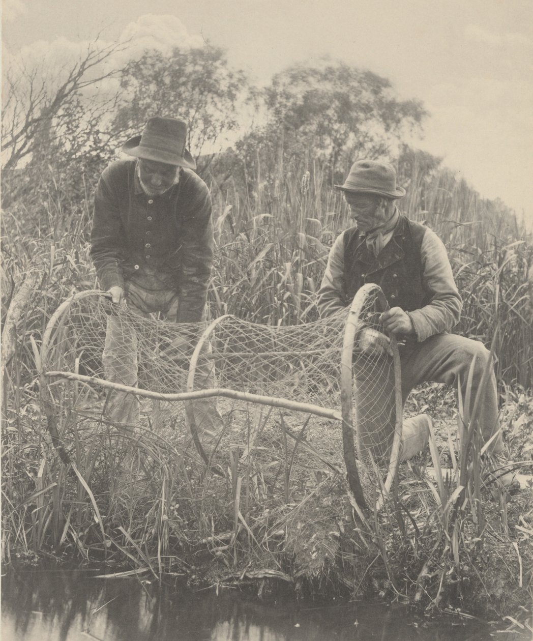 Aufstellen des Bogennetzes, 1886 von Peter Henry Emerson