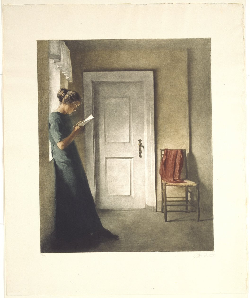 Interieur mit einem roten Schal von Peter Vilhelm Ilsted