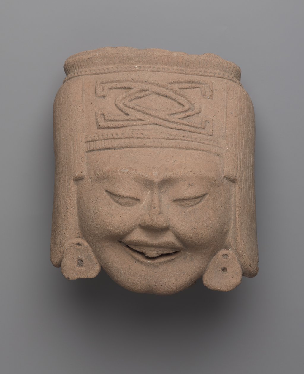 Kopf einer lachenden Frau, Totonak von Pre Columbian