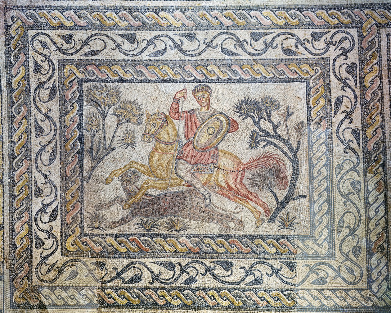Ein Mosaik, das eine Leopardenjagd darstellt, aus der Villa de las Tiendas, ca. 326-400 von Roman