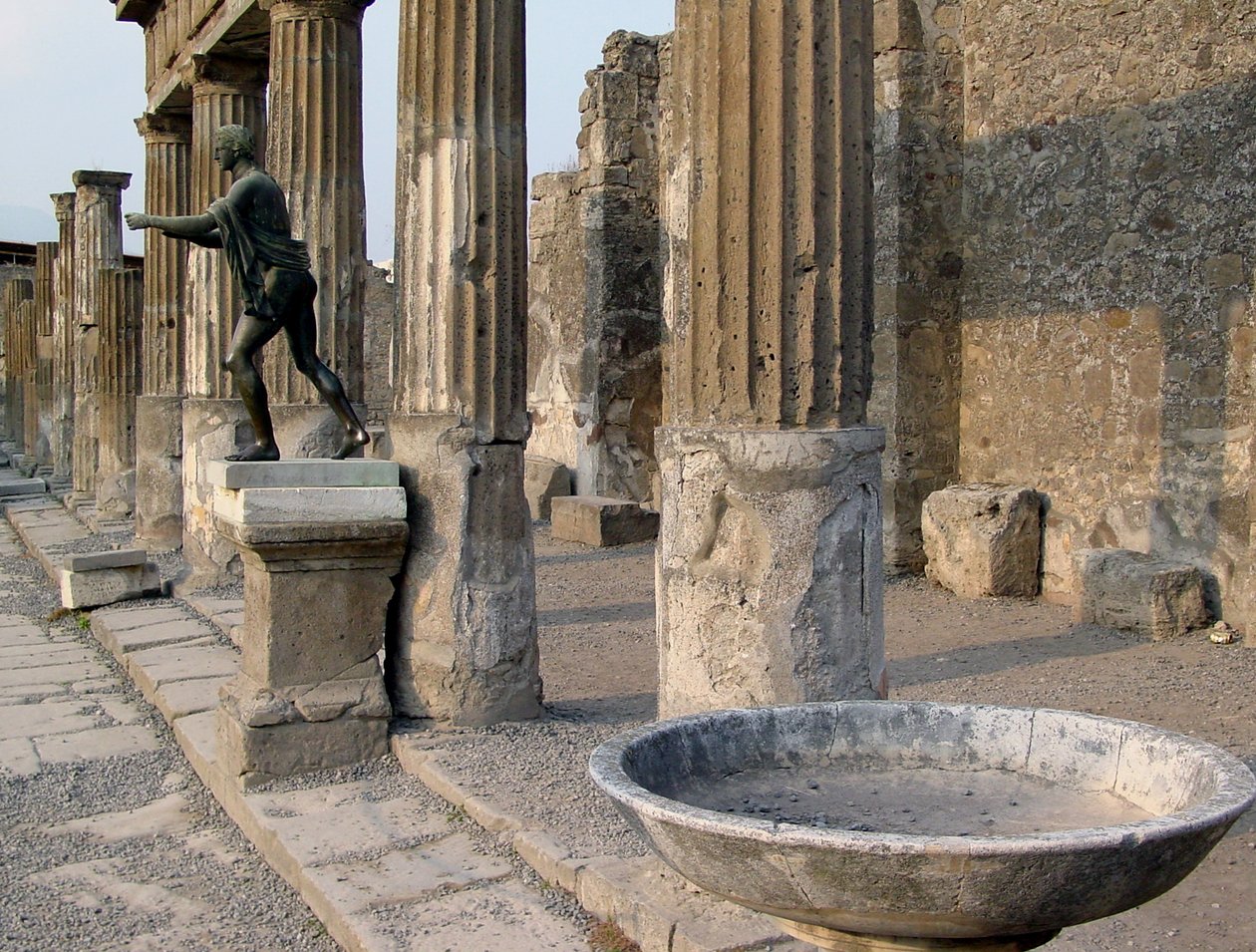 Der Tempel des Apollo von Roman