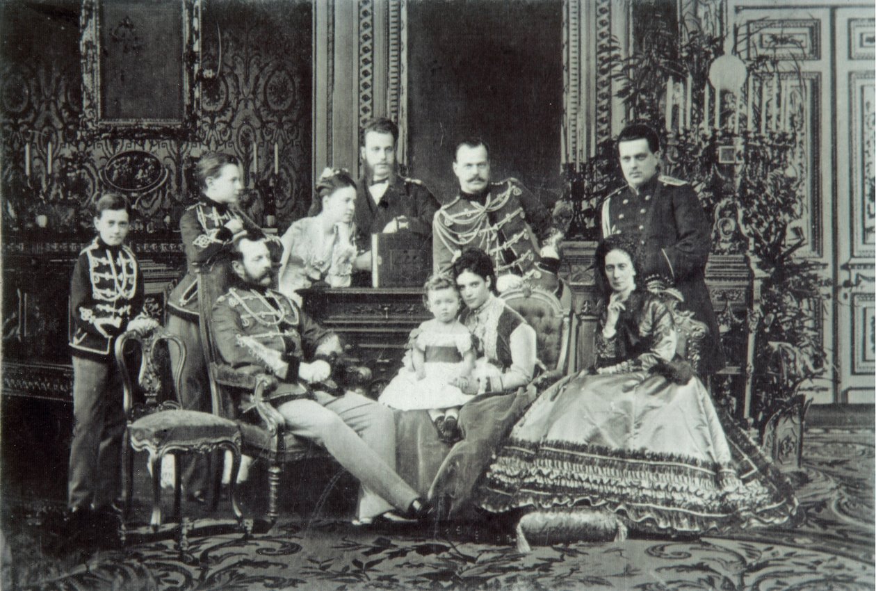 Familienporträt von Kaiser Alexander II von Russian Photographer