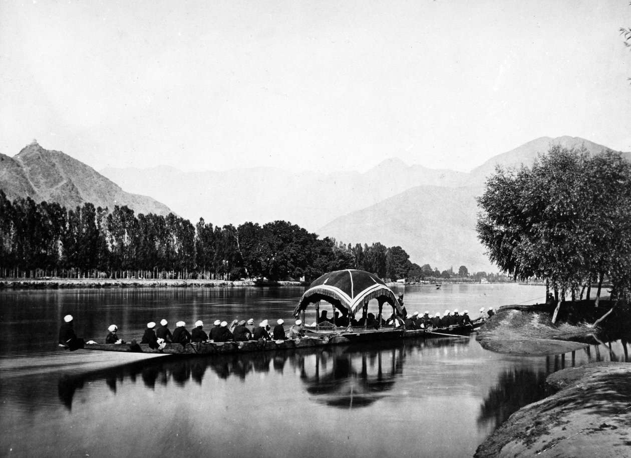 Das Boot des Residenten, Kaschmir, um 1860er von Samuel Bourne