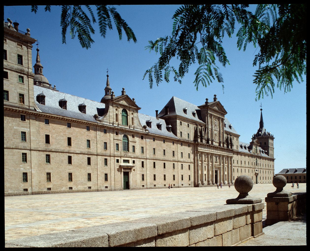 Ansicht des Klosters und des Königlichen Sitzes von Spanish School