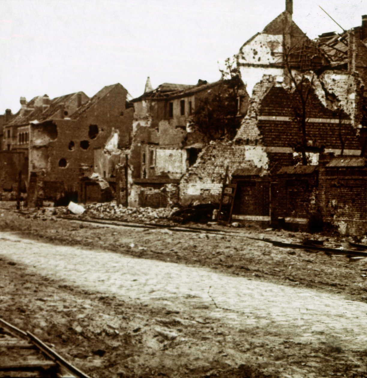 Ausgebombte Gebäude, Nieuwpoort, Flandern, Belgien, ca. 1914-1918 von Unbekannt
