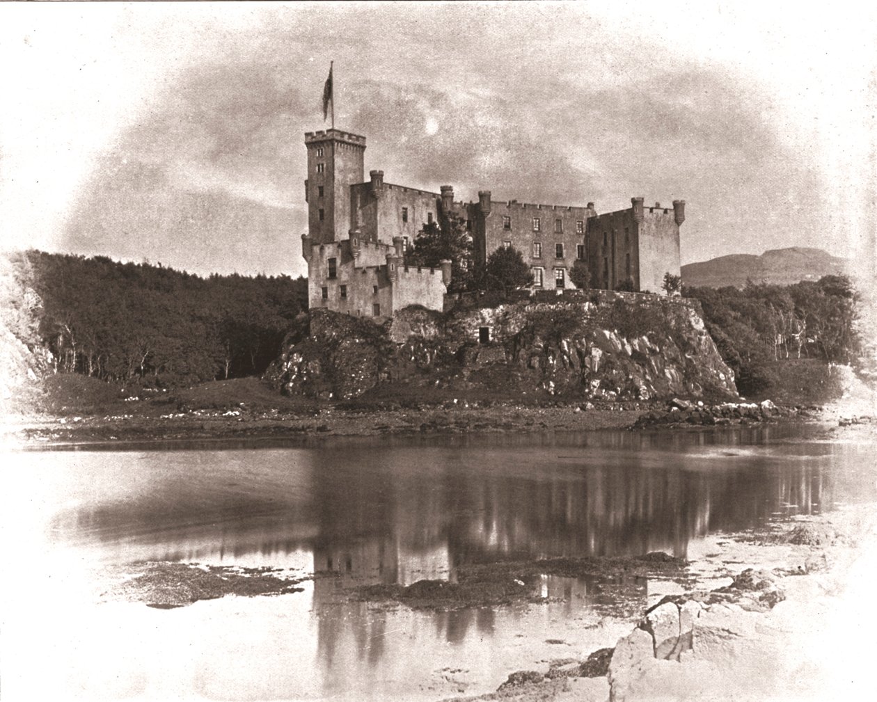 Dunvegan Castle, Isle of Skye, Schottland, 1894 von Unbekannt
