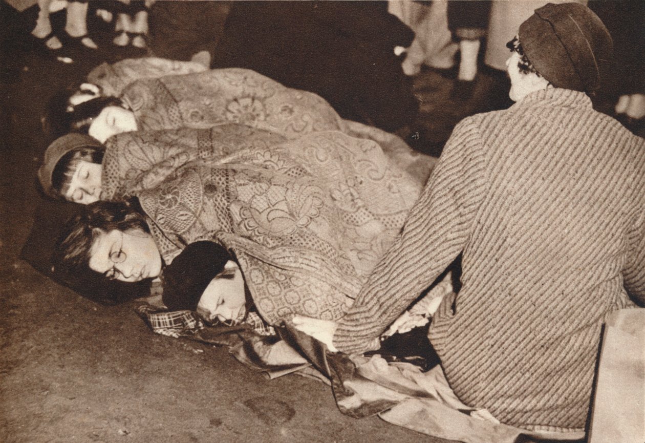Mitternacht im Mall, 1937 von Unbekannt