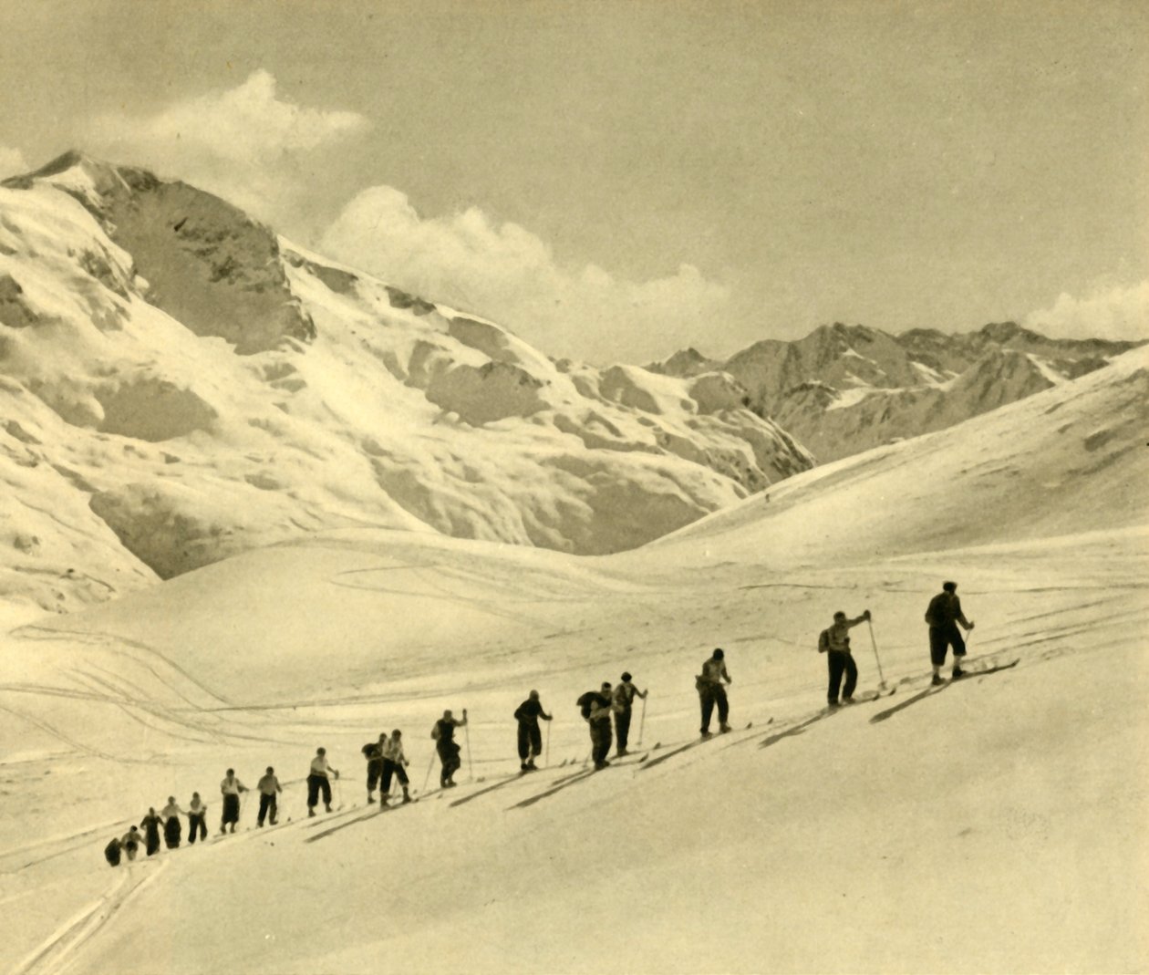 Skistunde, Arlberg, Österreich, um 1935 von Unbekannt