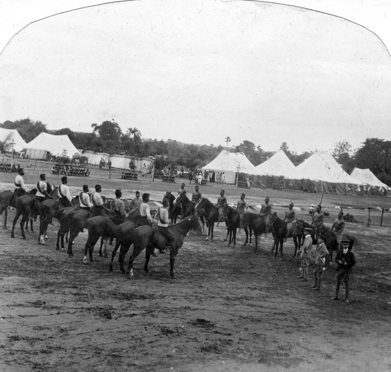 Sporttag in Narsampet, Indien, 1905 von Unbekannt