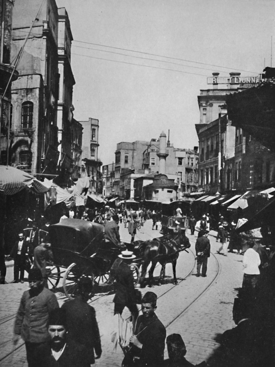 Straßenszene in Konstantinopel, 1913 von Unbekannt