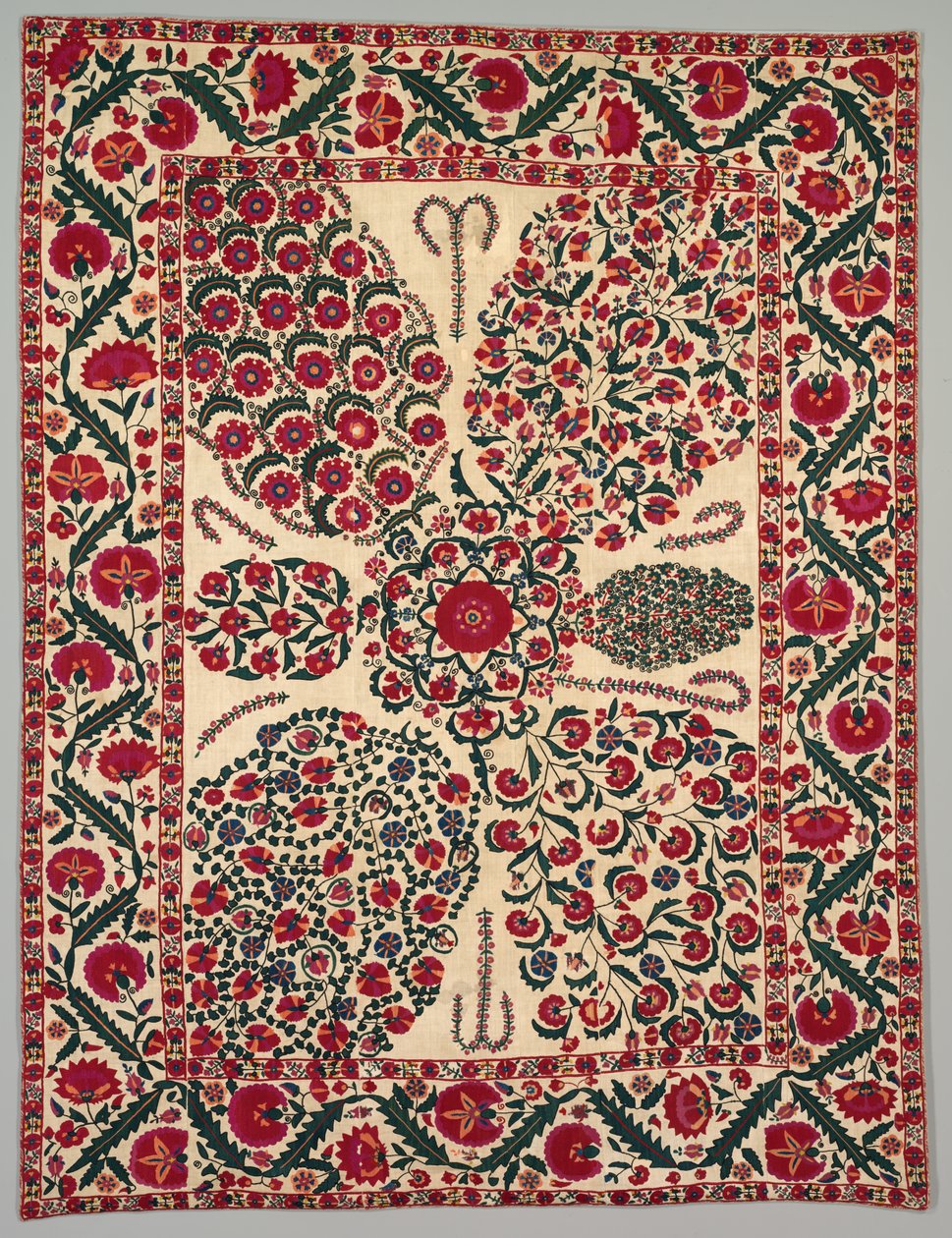 Suzani mit Blumensprays, 1800-1850 von Unbekannt