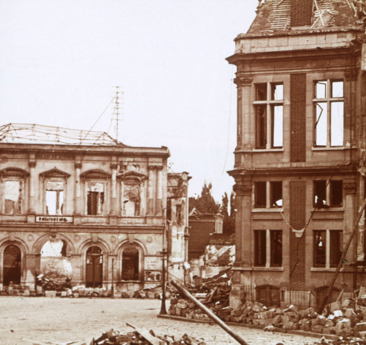 Das Rathaus, Chauny, Frankreich, ca. 1914-ca. 1918 von Unbekannt